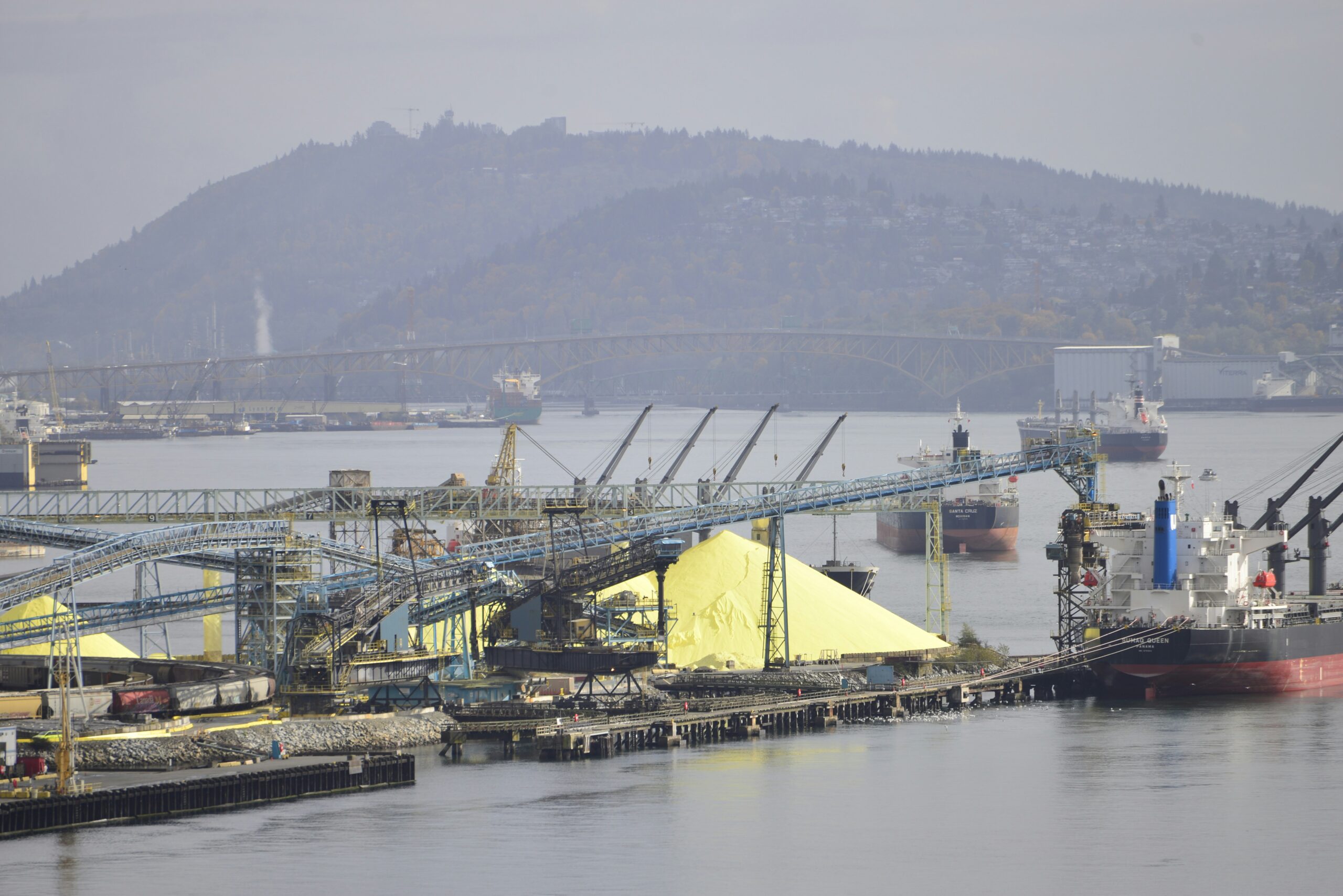 A pile of sulphur at a harbor